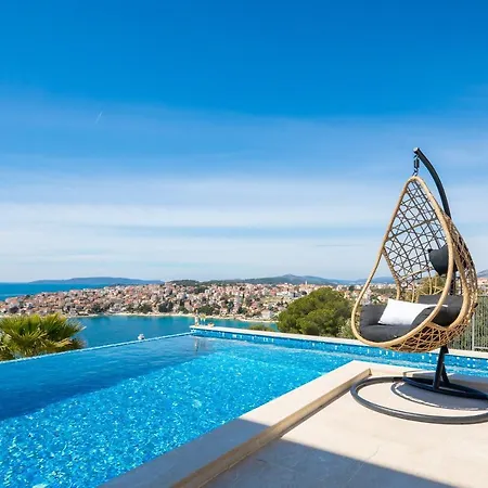 Luxury Black Pearl With Pool * Traù